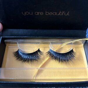 Love For Lashes 100% Siberian Mink False Lashes Black
